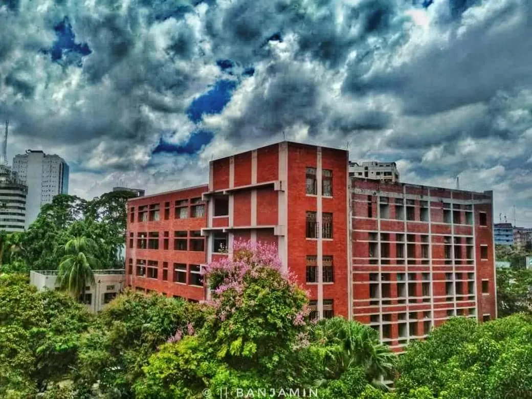 Notre Dame College Student Life & Memories